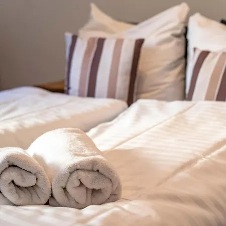 Neue-reihe-8-rechts Apartment *